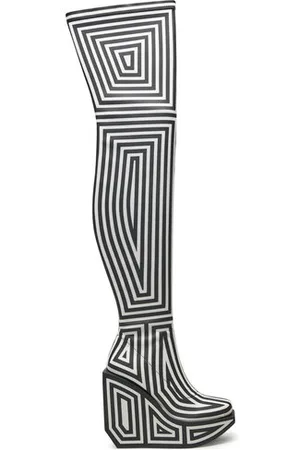 united nude Mušketýrky