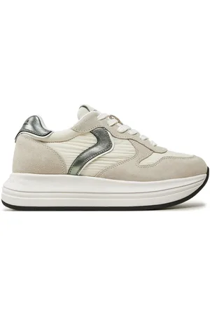 Voile blanche Sneakersy