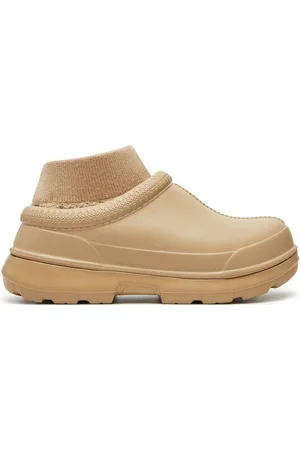 UGG Polobotky