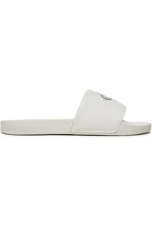 Calvin Klein Nazouváky