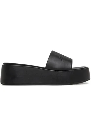 Moschino Nazouváky