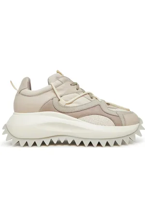 vic matiè Sneakersy