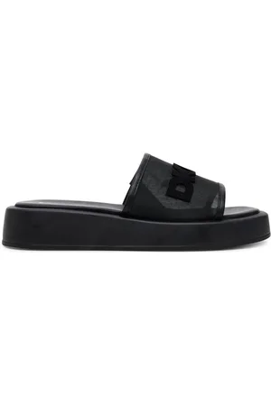 DKNY Nazouváky