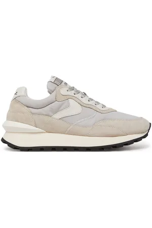 Voile blanche Sneakersy