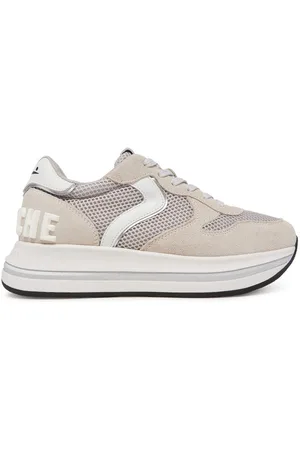 Voile blanche Sneakersy