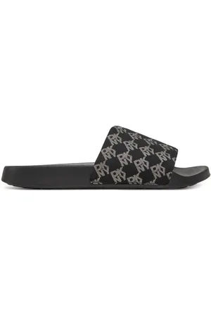 DKNY Nazouváky