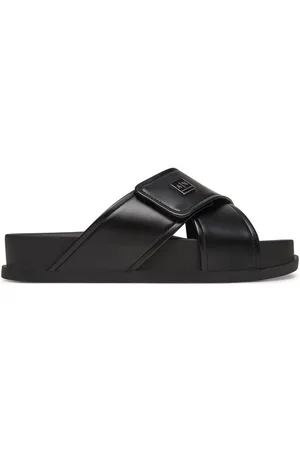 Armani Exchange Nazouváky