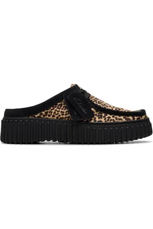 Clarks Nazouváky