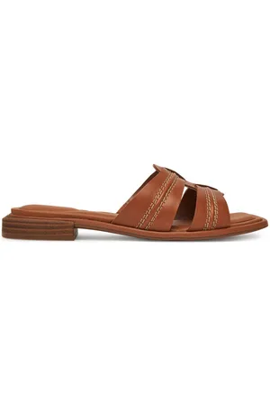 Clarks Nazouváky