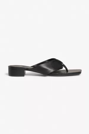 Monki Toe-post heel sandals - Black