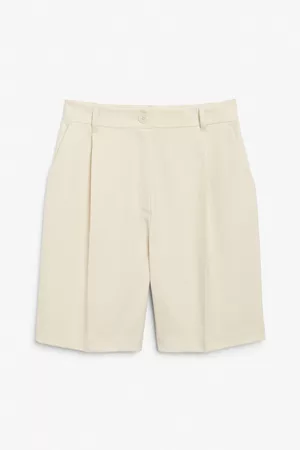 Monki Bermuda shorts - Beige