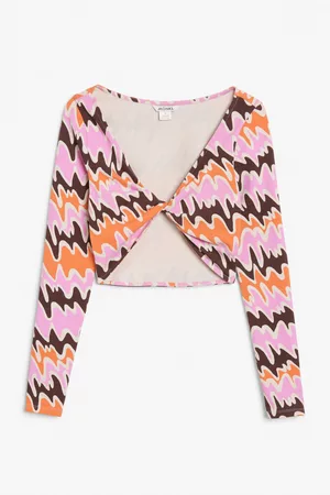 Monki Cropped top with front twist - Orange