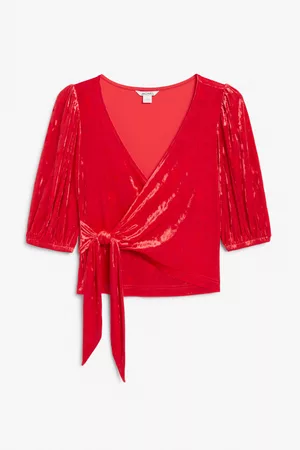 Monki Velvet wrap top with puff sleeves - Red