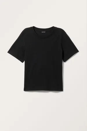 Monki Regular Short Sleeve T-shirt