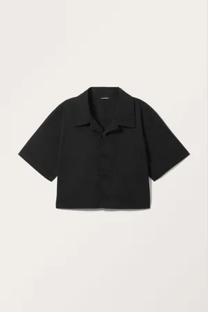 Monki Cropped Boxy Resort Shirt