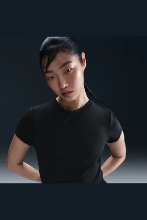 Nike Dámské tenisové tričko Court Advantage Dri-FIT s krátkým rukávem