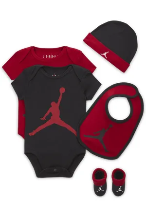 Nike Pětidílná dárková souprava s bodýčkem Jordan Core
