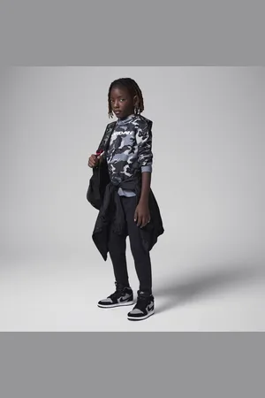 Nike Dvoudílná souprava s flísovou maskáčovou mikinou s kapucí Jordan MVP pro malé děti
