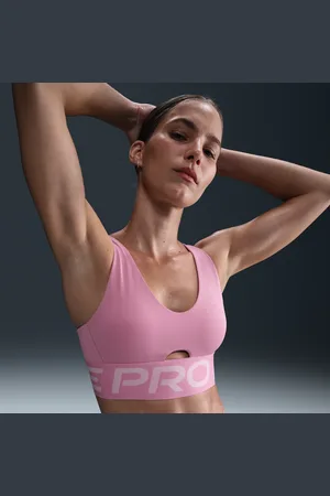 Nike Dámská sportovní podprsenka Pro Indy Plunge s vycpávkami a střední oporou