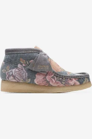 Clarks Polobotky Wallabee Boot dámské