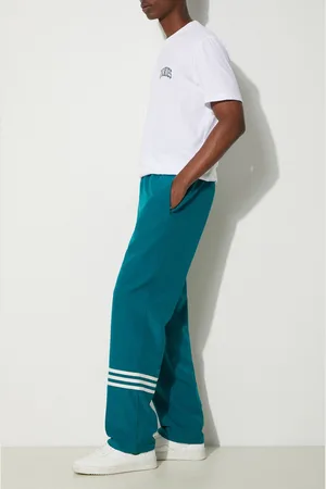 adidas Tepláky Neuclassics barva