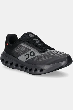 On Running Běžecké boty Cloudsurfer Next barva