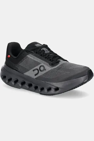 On Running Běžecké boty Cloudsurfer Next barva