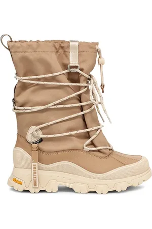 UGG Sněhule Metropeak barva