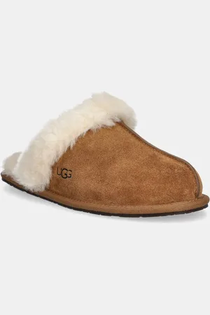 UGG Semišové papuče Scuffette II 1106872.CHE