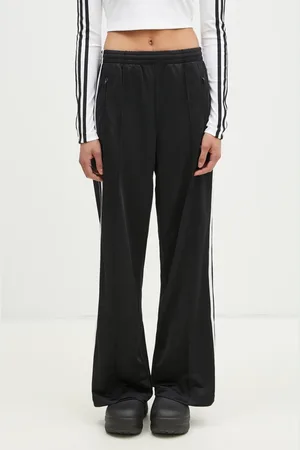 adidas Tepláky Firebird barva