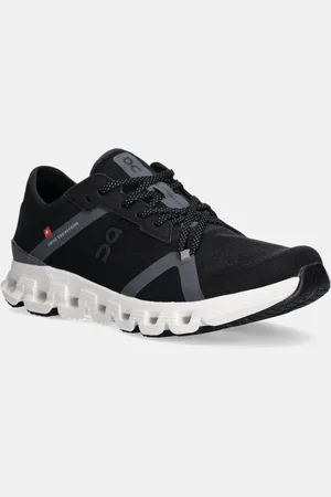 On Running Běžecké boty Cloud X 4 barva