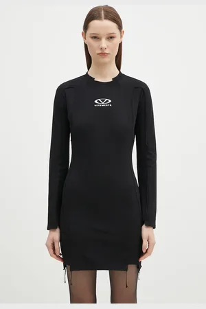 Vetements Šaty Oval Logo Cut-Up barva