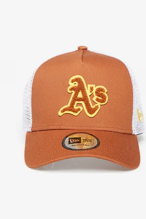 New Era Kšiltovka Oakland Athletics Boucle Trucker Cap Universal