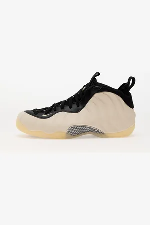 Nike Tenisky Air Foamposite One Black/ Team Gold-Lt Orewood Brn-Chrome EUR 39