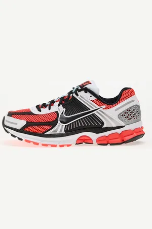 Nike Tenisky Zoom Vomero 5 Se Bright Crimson/ Black-Glacier Ice EUR 37.5