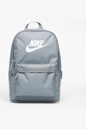 Nike Batoh Heritage Backpack Smoke Grey/ Smoke Grey/ White Universal