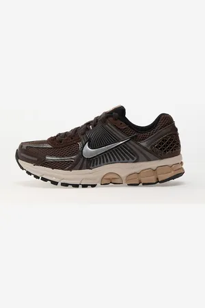 Nike Tenisky W Zoom Vomero 5 Baroque Brown/ Chrome-Lt Orewood Brn-Hemp EUR 36