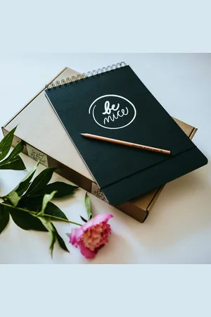 Be Nice EKO Blok černý A4 s tužkou Universal