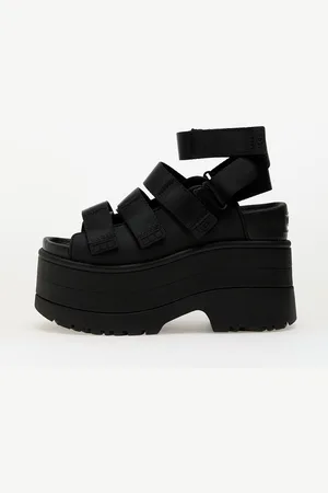 UGG Tenisky W Goldenrise EUR 38