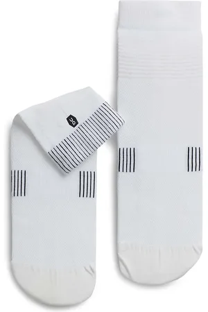On Running Požky Ultralight Mid Sock White/ Black 40-41
