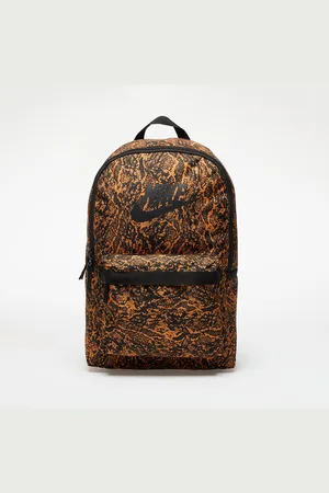 Nike Batoh Heritage Backpack (25L) Monarch/ Black/ Black Universal