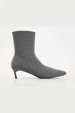 Reserved LADIES` ANKLE BOOTS