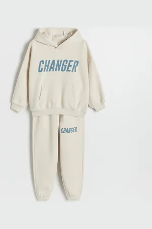 Reserved BOYS` JOGGING TOP & TROUSERS