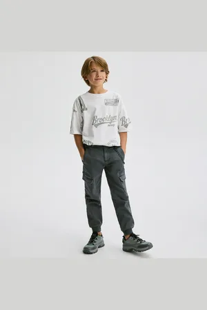 Reserved Elastické kalhoty joggers s řetězem