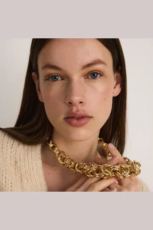 Reserved NECKLACE