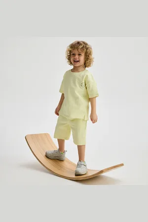 Reserved BOYS` T-SHIRT & SHORTS