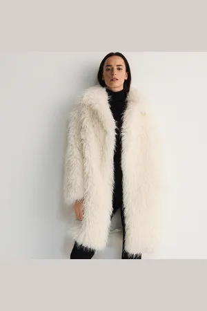 Reserved Kabát oversize z umělé kožešiny