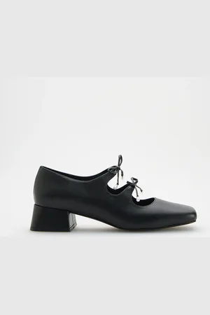Reserved LADIES` PUMPS