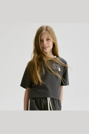 Reserved GIRLS` T-SHIRT & SHORTS