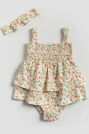 Reserved BABIES` BODY SUIT & HEADBAND